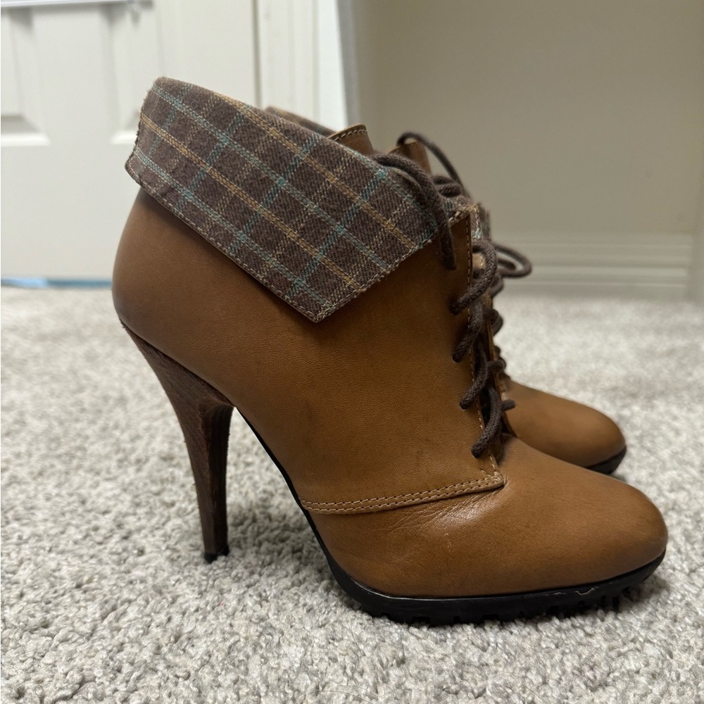 Fashion ankle boots